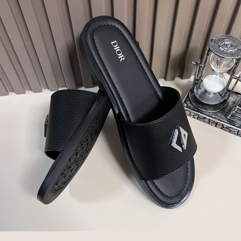 ch**an D*or slippers